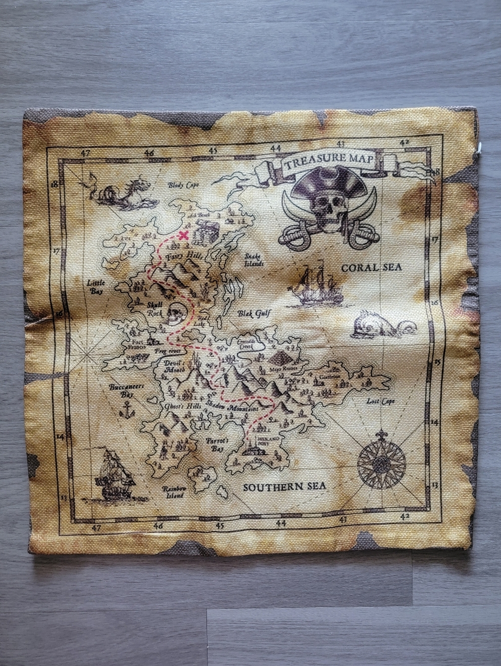 Vintage-Style Pirate Treasure Map Pillow Cover - Yellow Brown Skulls